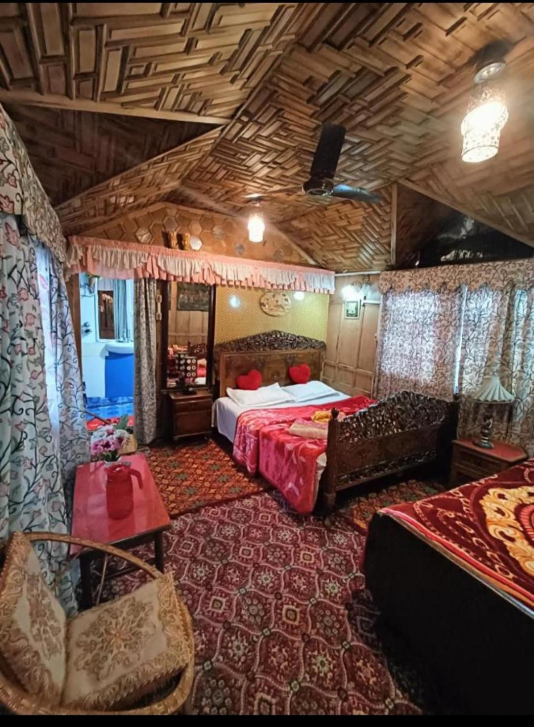 New Minar Group Of Houseboats Hotel Srinagar  Exterior photo