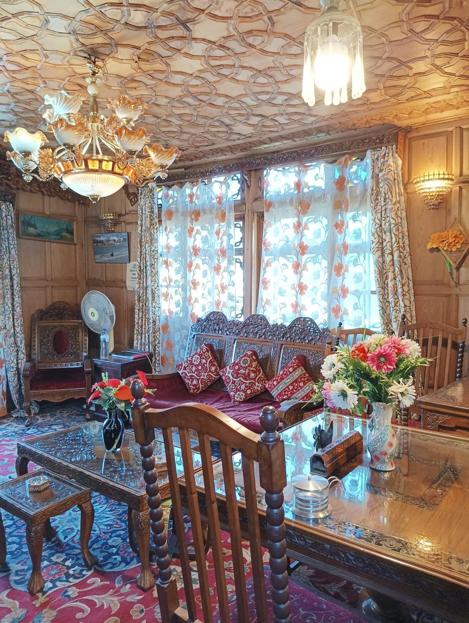 New Minar Group Of Houseboats Hotel Srinagar  Exterior photo