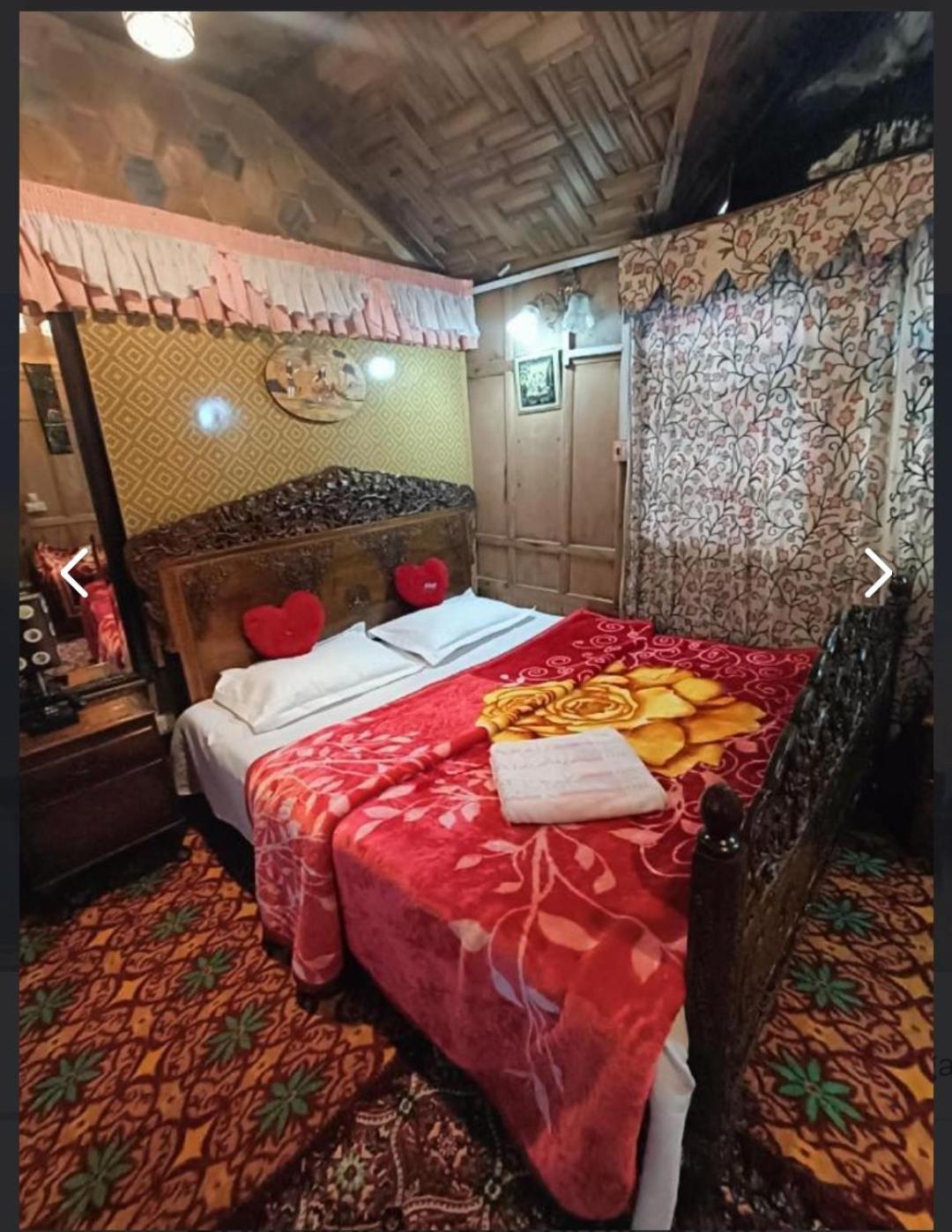 New Minar Group Of Houseboats Hotel Srinagar  Room photo